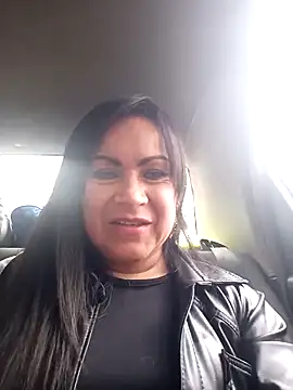 jescaoporto4 online show from February 21, 2025, 3:21 pm