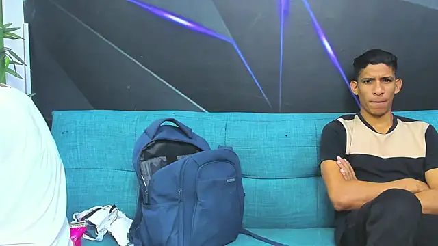 playsgirlhot online show from March 12, 2025, 11:09 am