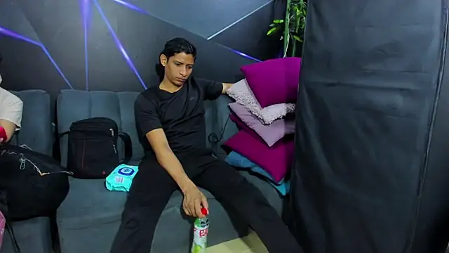 playsgirlhot online show from February 8, 2026, 12:25 am