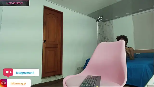 tataguzman1 online show from October 23, 2025, 12:04 pm