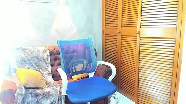 Snapshot of Dylanstonne chatting on January 15, 2025, 8:16 pm Dylanstonne online show from January 15, 2025, 8:16 pm