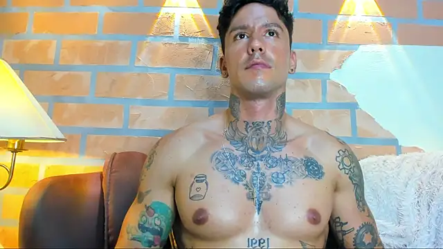 Snapshot of Dylanstonne chatting on March 2, 2025, 12:42 am Dylanstonne online show from March 2, 2025, 12:42 am