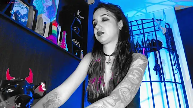 Carla fcoxx online show from October 1, 2025, 11:38 am