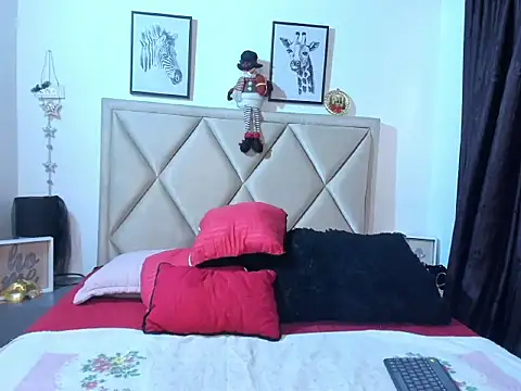 MonyCassius online show from December 3, 2025, 12:14 pm