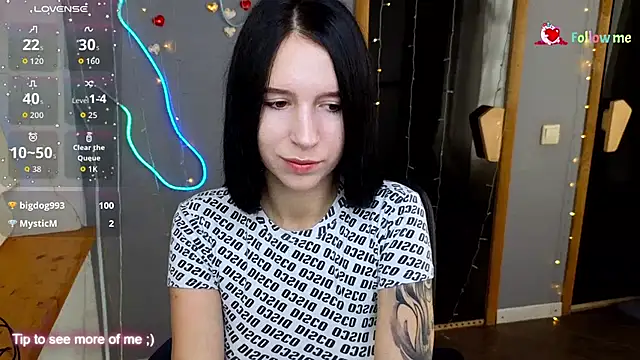 KarolinaBlacks online show from September 24, 2025, 5:44 am