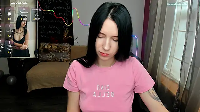 KarolinaBlacks online show from April 4, 2026, 5:38 am