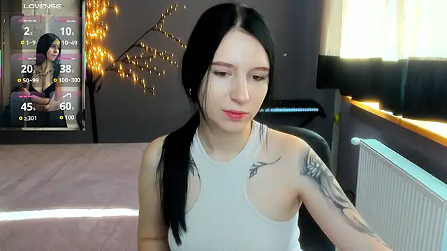 KarolinaBlacks online show from April 23, 2026, 5:30 am