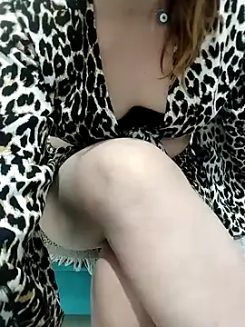 simay1111 online show from January 13, 2025, 10:56 pm