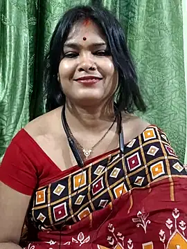 yoursweety09 online show from October 25, 2025, 2:24 pm