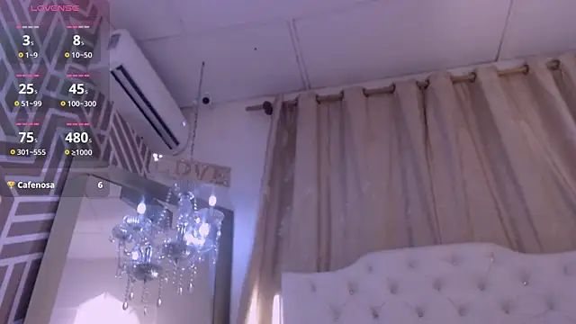 Snapshot of SashaDurante chatting on May 2, 2026, 12:32 pm SashaDurante online show from May 2, 2026, 12:32 pm