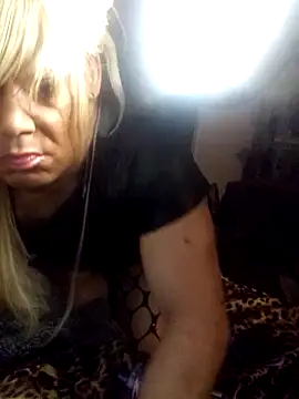 Snapshot of Cumhrd777 chatting on September 29, 2025, 9:03 am Cumhrd777 online show from September 29, 2025, 9:03 am