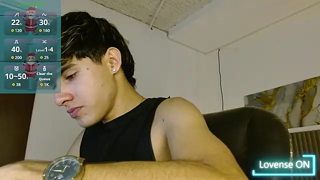 Dyla n18 online show from December 18, 2025, 7:42 pm