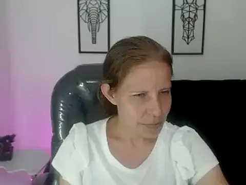 Milf karlye online show from February 18, 2025, 5:53 am