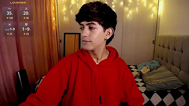 teobowny  online show from December 17, 2024, 10:22 pm