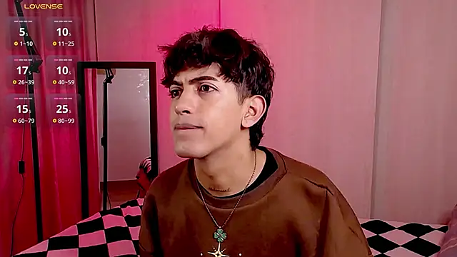 teobowny  online show from January 4, 2025, 2:04 pm