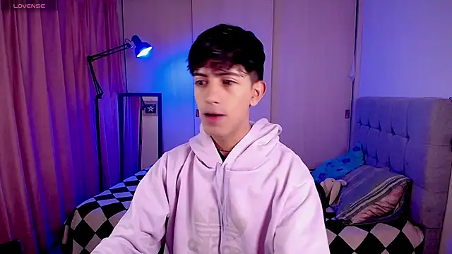 teobowny  online show from January 19, 2025, 3:42 pm