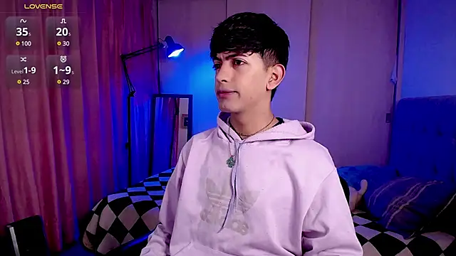 teobowny  online show from January 21, 2025, 1:22 pm