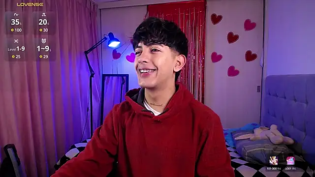 teobowny  online show from February 21, 2025, 1:33 pm