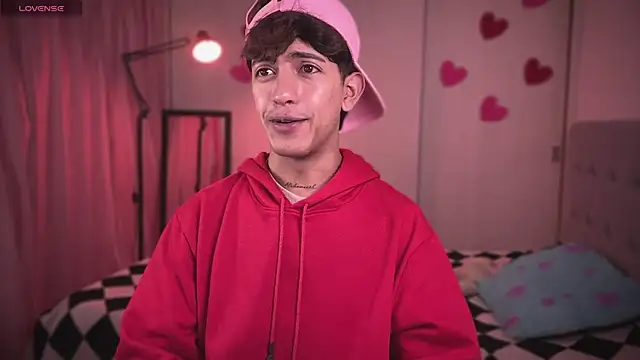 teobowny  online show from March 4, 2025, 7:32 pm