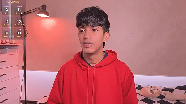 teobowny  online show from March 26, 2026, 8:47 pm