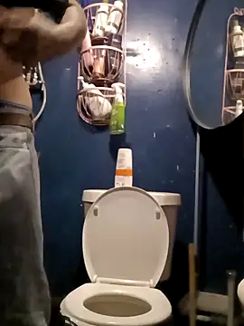 Whipit323 online show from March 4, 2026, 2:39 am