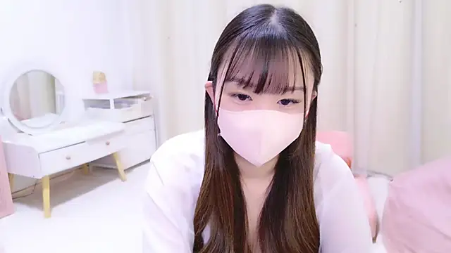 MAIKA pyon online show from January 31, 2025, 10:52 pm