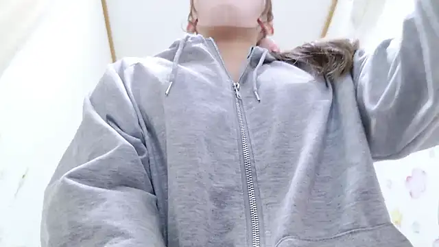 MAIKA pyon online show from September 12, 2025, 10:26 am