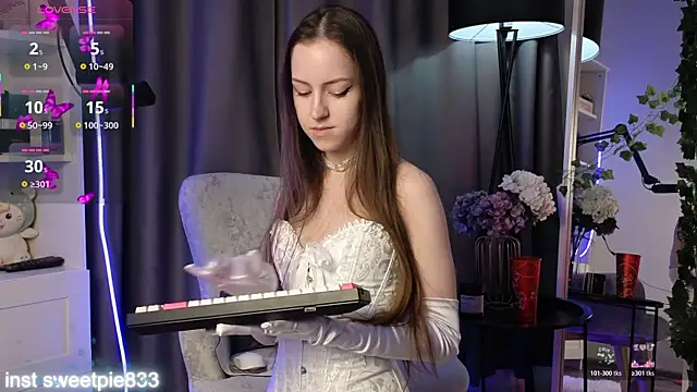 Snapshot of Anal_Girl_ chatting on April 8, 2026, 4:29 pm Anal Girl online show from April 8, 2026, 4:29 pm