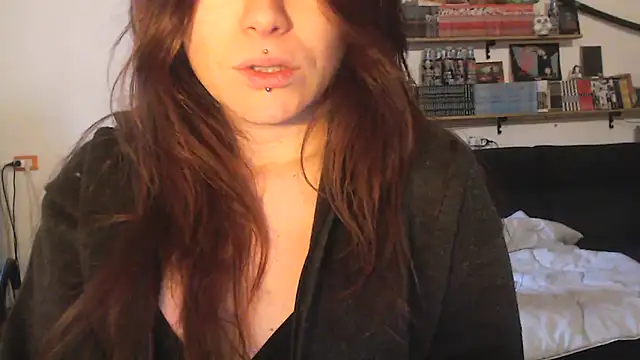 complicata mente online show from February 11, 2025, 9:53 am