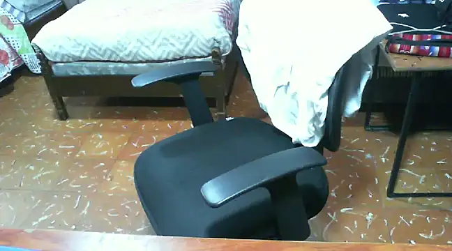 Roberto3102 online show from January 4, 2025, 1:42 pm