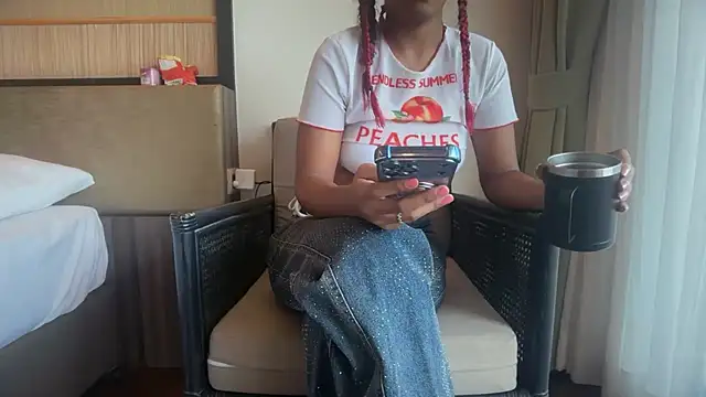 Snapshot of HornyBabe_ chatting on May 21, 2026, 11:45 pm HornyBabe online show from May 21, 2026, 11:45 pm