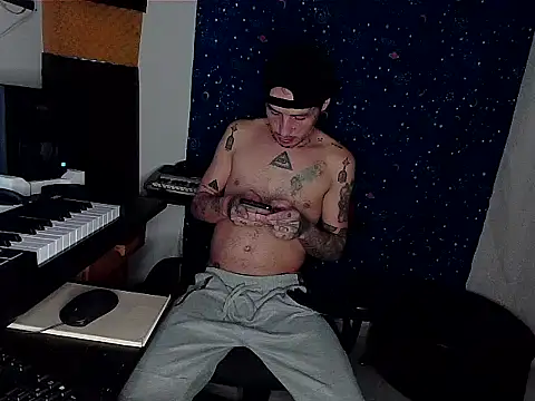 Snapshot of patrik_tattoo_ chatting on January 28, 2025, 6:16 am patrik tattoo online show from January 28, 2025, 6:16 am