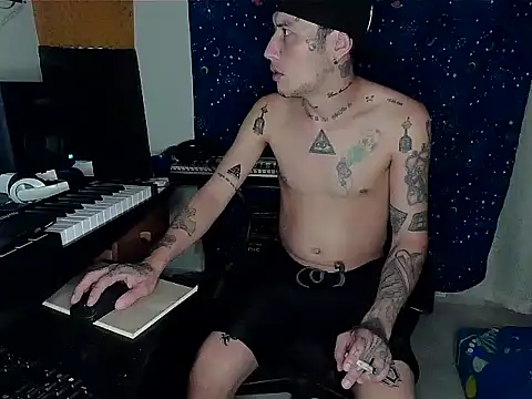 Snapshot of patrik_tattoo_ chatting on February 2, 2025, 8:46 am patrik tattoo online show from February 2, 2025, 8:46 am