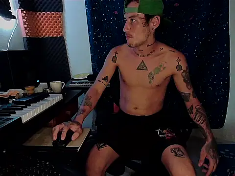 Snapshot of patrik_tattoo_ chatting on March 2, 2025, 11:20 pm patrik tattoo online show from March 2, 2025, 11:20 pm