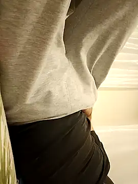 akrep071507 online show from December 2, 2024, 11:18 pm