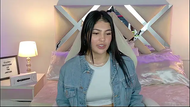 Mara Saenzz online show from January 10, 2025, 7:25 am