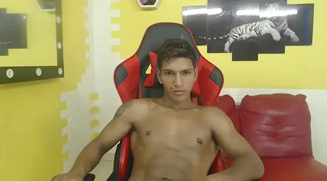 mau elixxx online show from December 20, 2024, 6:08 am