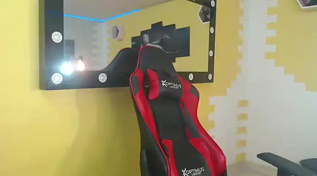 mau elixxx online show from January 15, 2025, 4:36 am