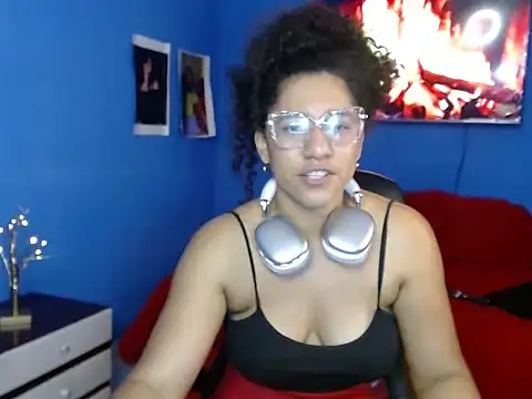 Snapshot of bellacrespalatina chatting on October 23, 2025, 3:06 am bellacrespalatina online show from October 23, 2025, 3:06 am
