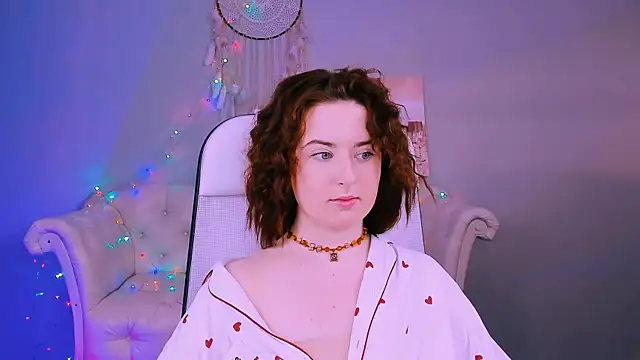 AnnTerry  online show from February 25, 2025, 12:34 pm