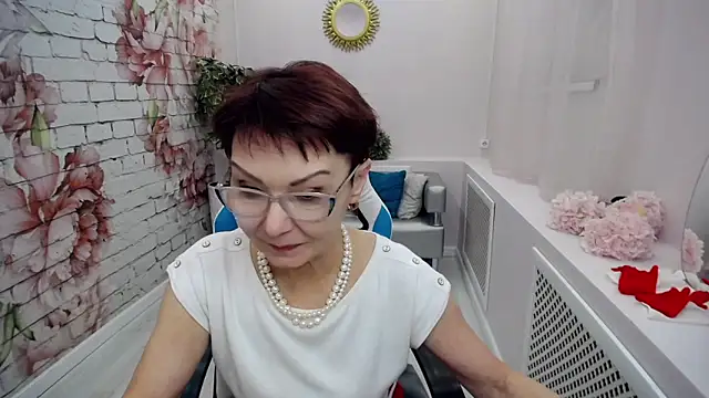 Snapshot of Cutie_Asya chatting on January 22, 2025, 11:12 am Cutie Asya online show from January 22, 2025, 11:12 am