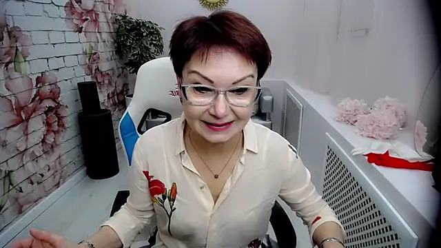 Snapshot of Cutie_Asya chatting on January 28, 2025, 4:50 am Cutie Asya online show from January 28, 2025, 4:50 am