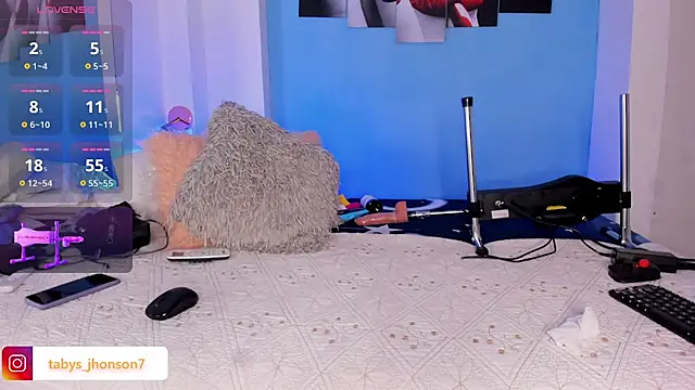 TabyJhonson online show from March 5, 2025, 12:44 pm