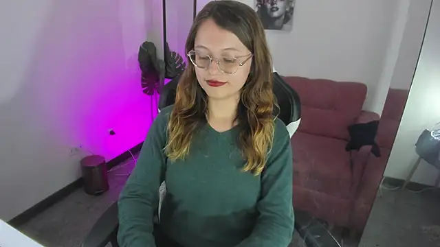 blackberrys  online show from December 17, 2025, 11:44 pm