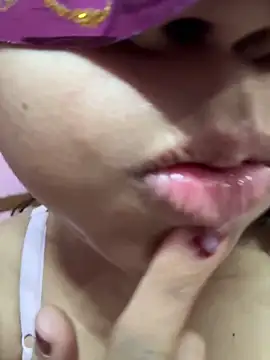 Snapshot of Miss-Kamini chatting on February 27, 2025, 5:34 am Miss-Kamini online show from February 27, 2025, 5:34 am