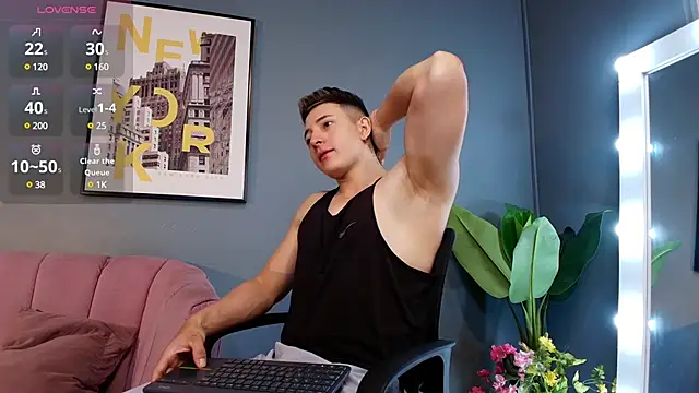 Zack Miller24 online show from February 13, 2025, 2:31 pm