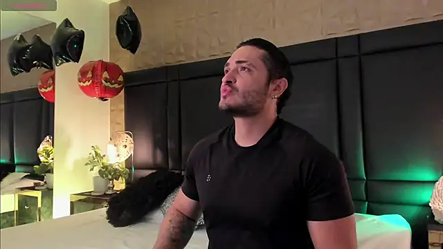 JossAckland online show from October 18, 2025, 8:09 pm