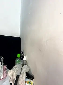 chiquimaturesexy online show from January 14, 2026, 11:31 pm