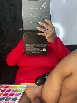 chiquimaturesexy online show from March 23, 2026, 9:19 pm