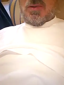 1talianBeutifulCock online show from February 24, 2026, 12:58 pm